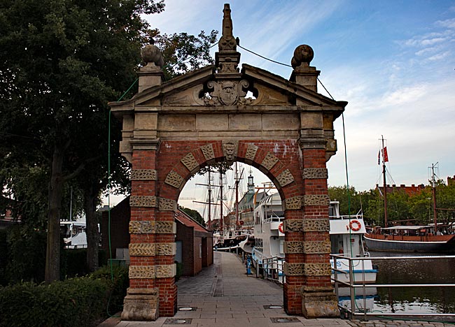 Emden in East Frisia - Through the city gate into the medieval harbor