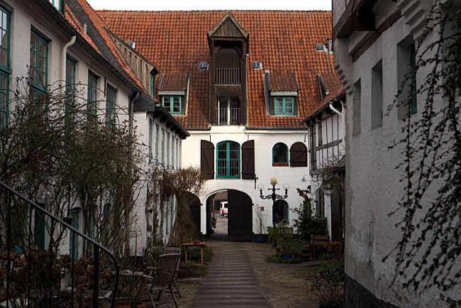 Historischer Kaufmannshof zwischen Norderstraße und Museumshafen - Bremen sehenswert - distant places