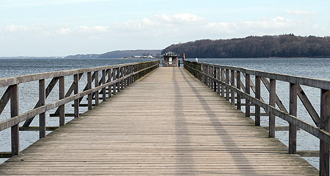 Seebrücke in Ostseebad - Bremen sehenswert - distant places
