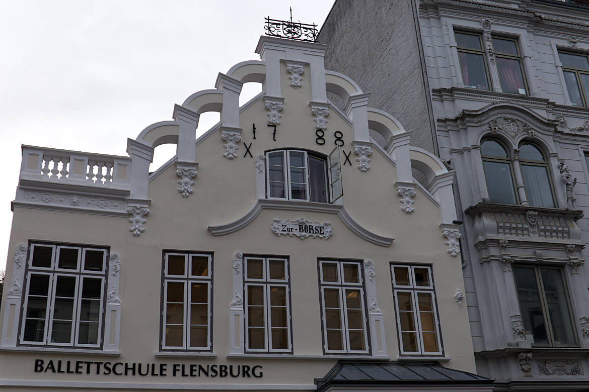 zur Börse, erbaut 1788 in Flensburg - Bremen Travel Guide - Bremen sehenswert