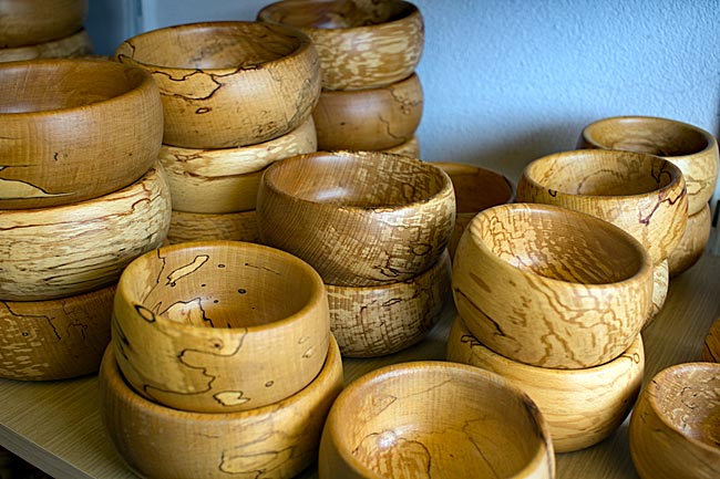 Corfu in Greece - Available everywhere on Corfu: products made of olive wood, such as these bowls