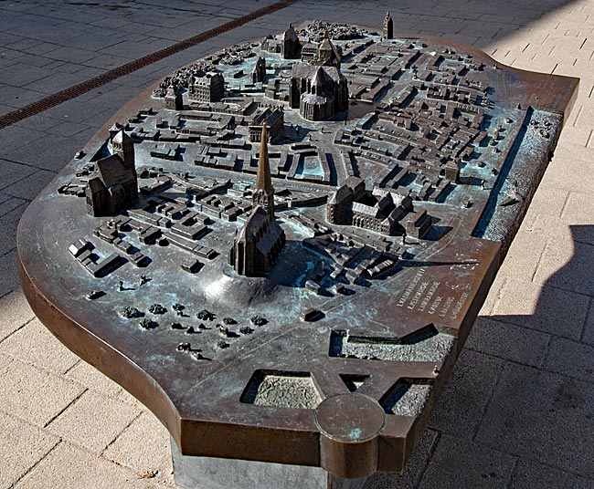 Rostock - The Old Town of Rostock in Bronze on Lange Straße
