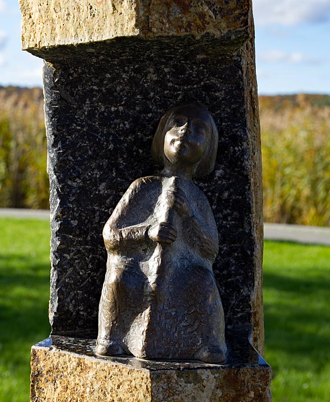 Rügen - Binz - Sculptures at Schmachter See