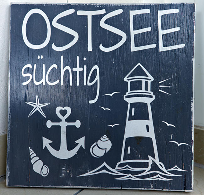 A little maritime flair can be found in many shops through images like this.