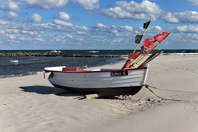 small fishing boat - Schönberger Strand - Probstei