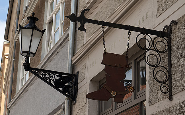 Wismar - lantern and sign