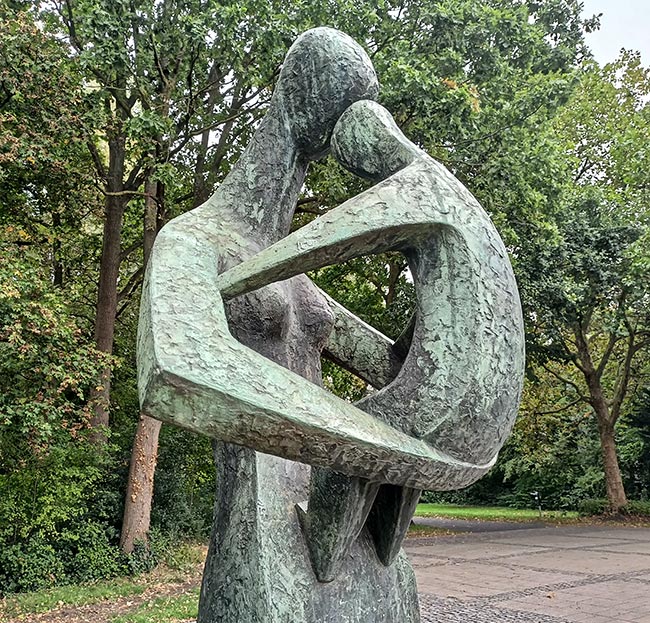 Bremen - Bronze-Statue von Seff Weidl in Horn-Lehe