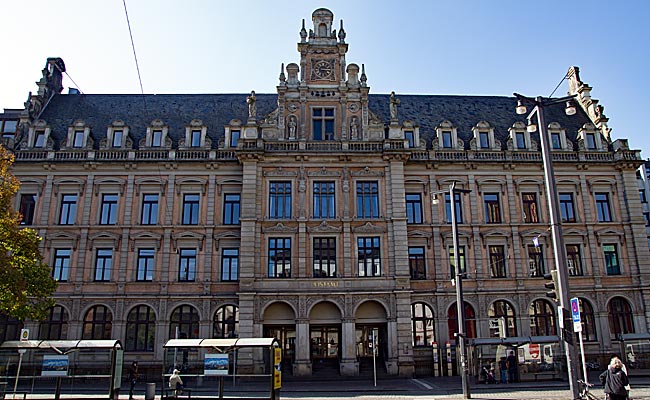 Ehemalige Kaiserliche Oberpostdirektion, heute Postamt an der Domsheide - Bremen sehenswert