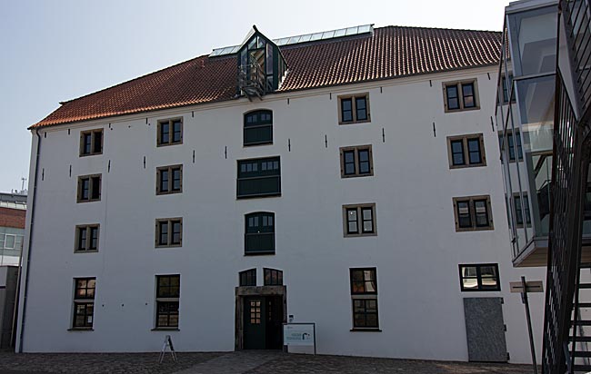 Vegesack - alter Speicher mit dem Geschichtenhaus - Bremen sehenswert