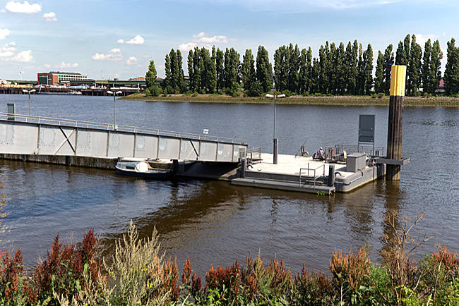 Hausboote am Lankenauer Höft - Bremen sehenswert